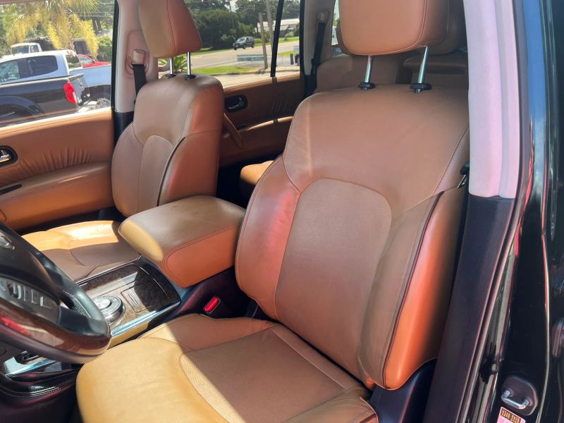 Photo 3 of 2016 INFINITI QX80 Sport Utility 4D