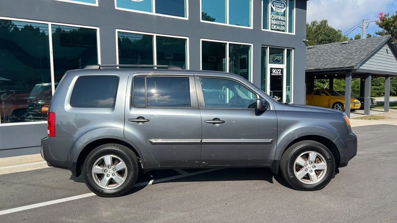 Photo 3 of 2011 Honda Pilot EX Sport Utility 4D