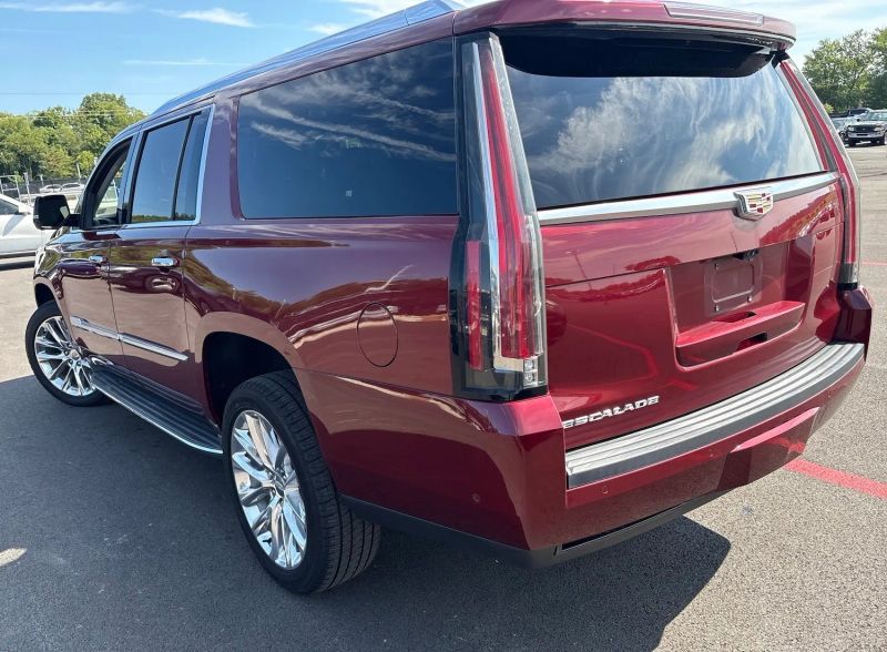 Photo 5 of 2017 Cadillac Escalade ESV Luxury Sport Utility 4D