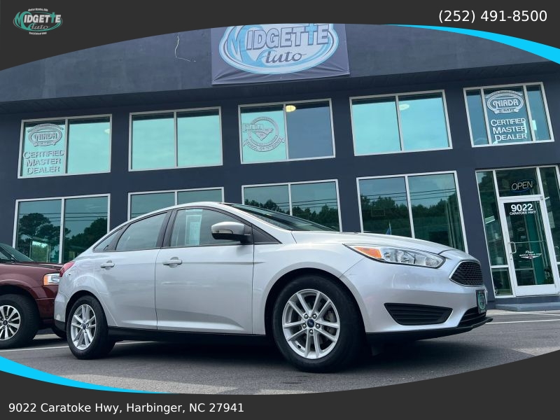 2017 Ford Focus SE Sedan 4D - Main Image