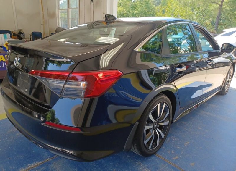 Photo 3 of 2022 Honda Civic EX Sedan 4D