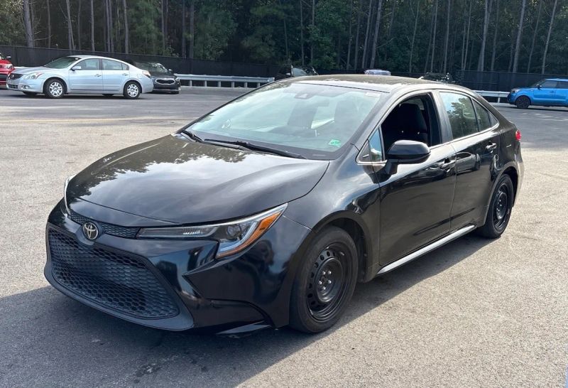 2020 Toyota Corolla LE Sedan 4D - Image 3