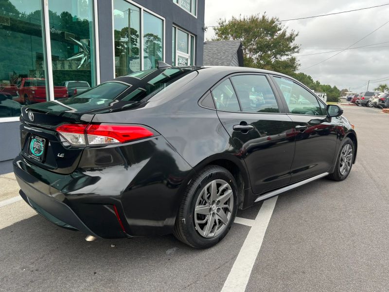 Photo 4 of 2020 Toyota Corolla LE Sedan 4D