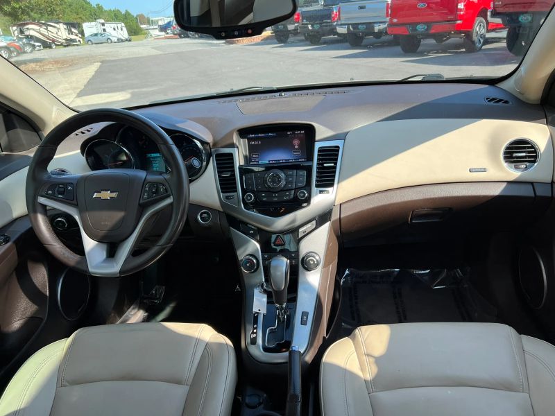 Photo 3 of 2015 Chevrolet Cruze LTZ Sedan 4D