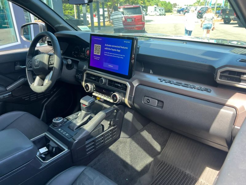 2025 Toyota Tacoma Crew Cab TRD Off-Road 4WD 2.4L I4 Turbo Auto - Image 2