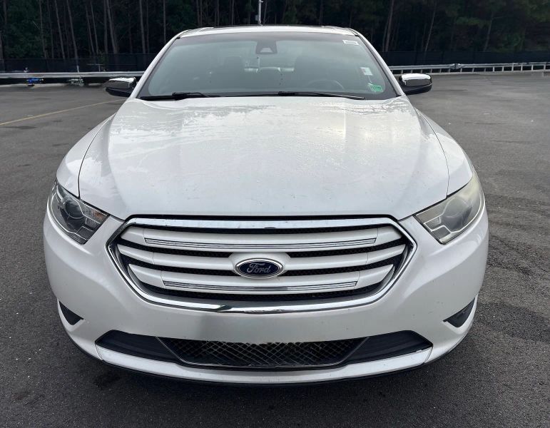 2014 Toyota Taurus Limited Sedan 4D - Image 2