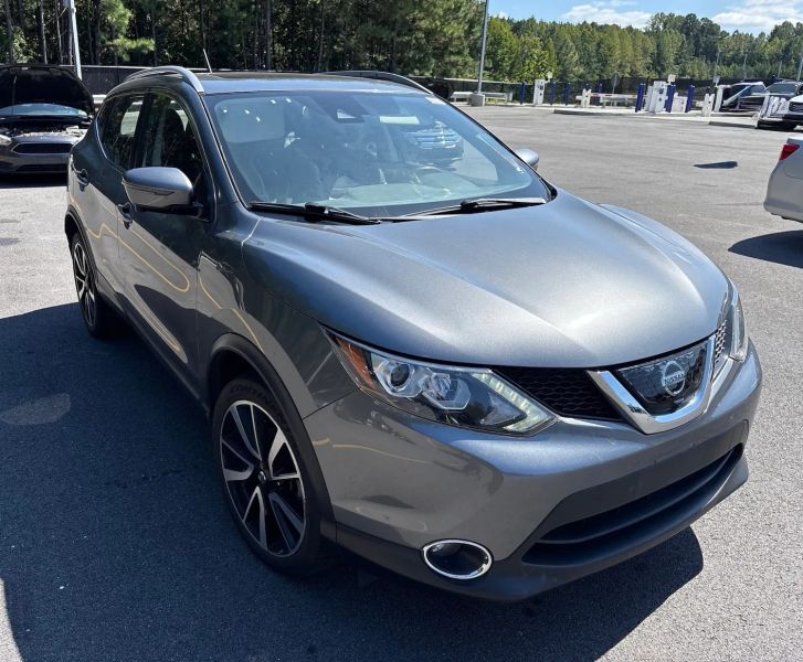 Photo 3 of 2017 Nissan Rogue Sport SL Sport Utility 4D