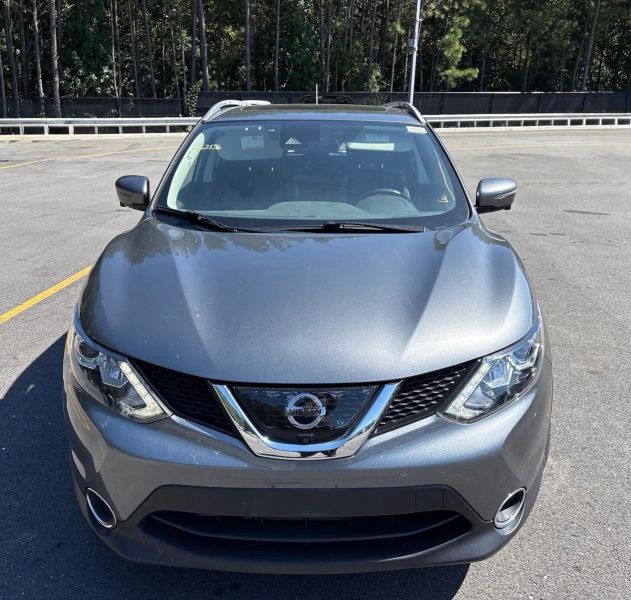 Photo 4 of 2017 Nissan Rogue Sport SL Sport Utility 4D