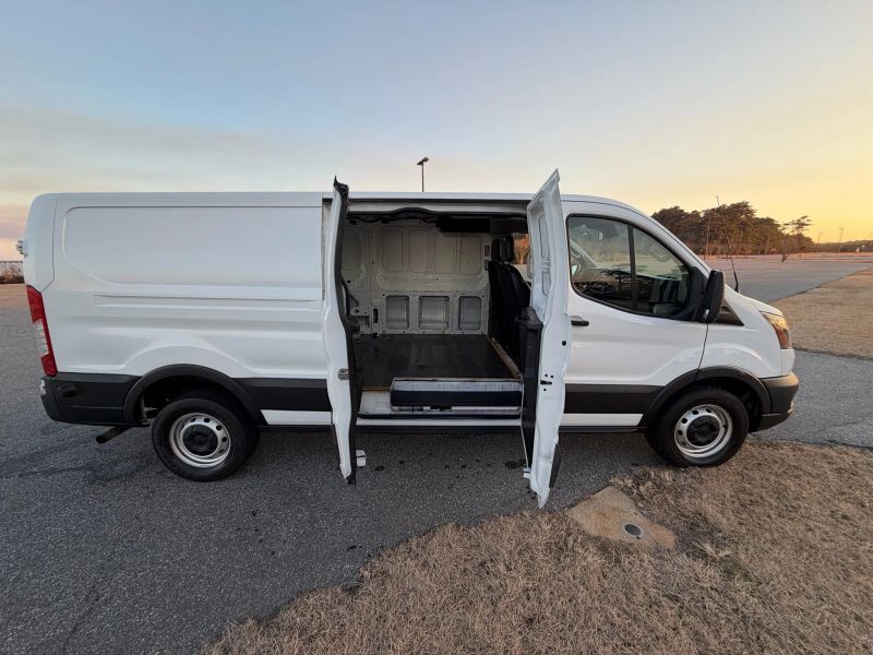 2020 Ford Transit Van Base - Photo 17