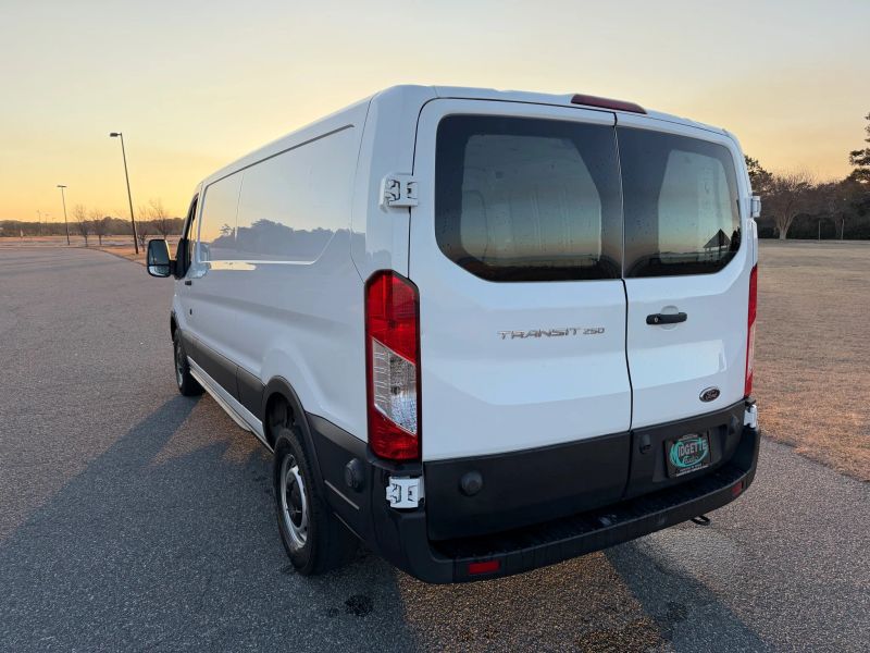 2020 Ford Transit Van Base - Photo 6