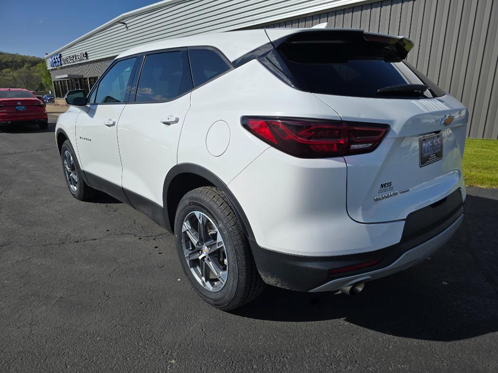 2025 Chevrolet Blazer LT - Image 3