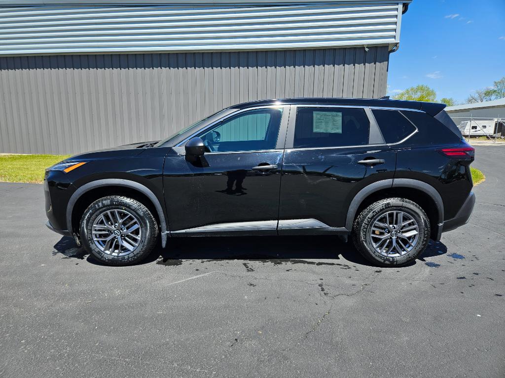 2023 Nissan Rogue S - Image 2