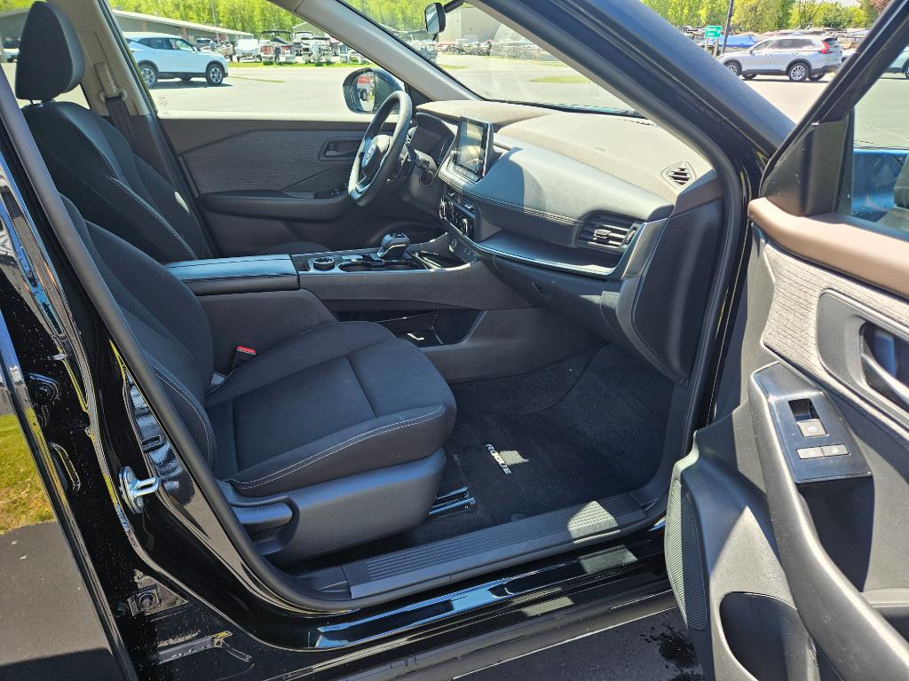 2023 Nissan Rogue S - Photo 23