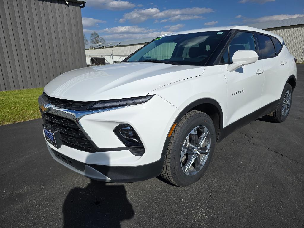 2025 Chevrolet Blazer 2.0T 2LT AWD's photo