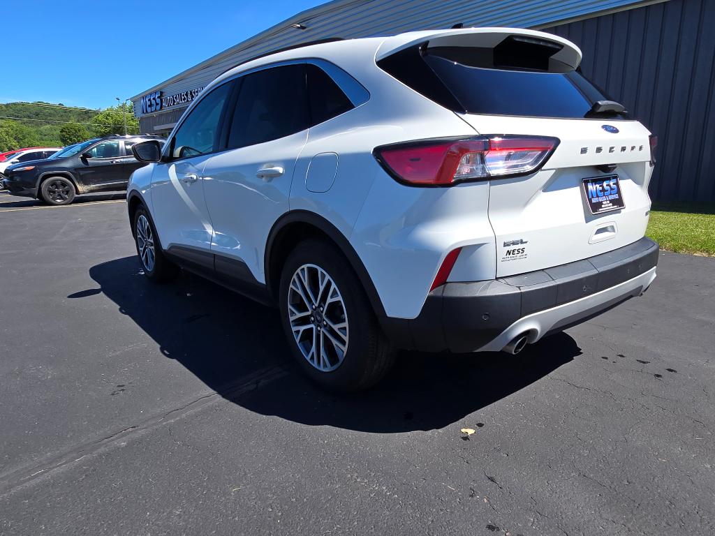 2020 Ford Escape SEL - Image 3