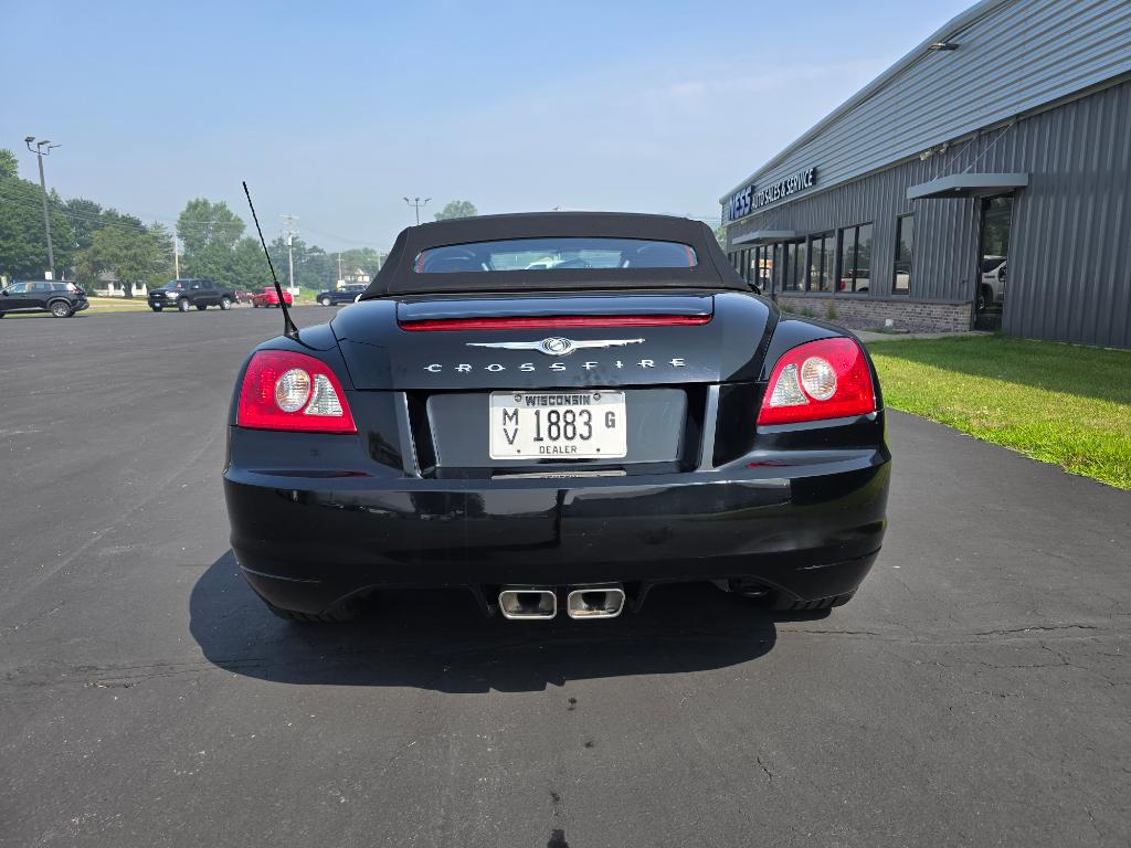 2005 Chrysler Crossfire BASE - Image 4
