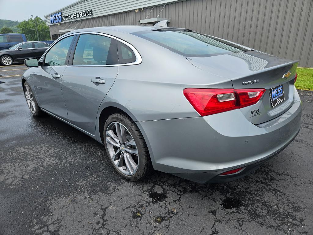 Photo 3 of 2025 Chevrolet Malibu LT