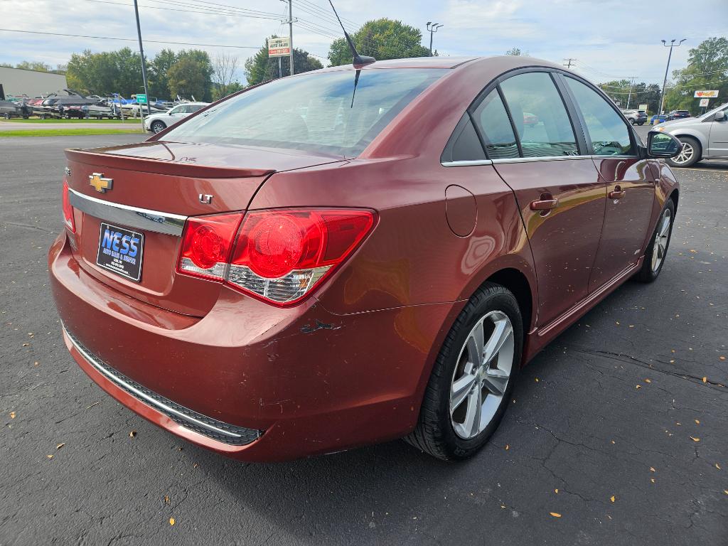 Photo 5 of 2013 Chevrolet Cruze 2LT Auto