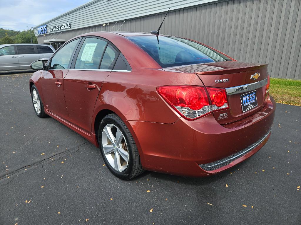Photo 3 of 2013 Chevrolet Cruze 2LT Auto