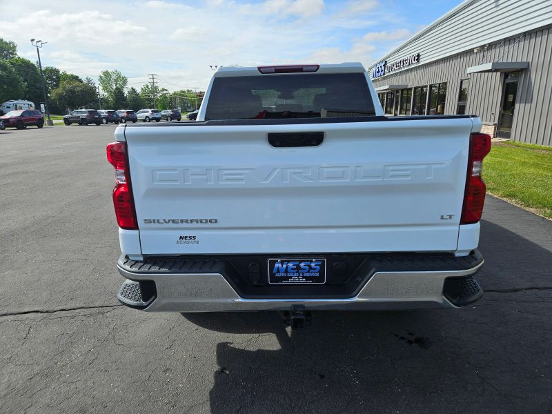 2022 Chevrolet Silverado 1500 LT - Image 4