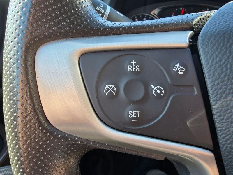2022 GMC Acadia SLE - Photo 23