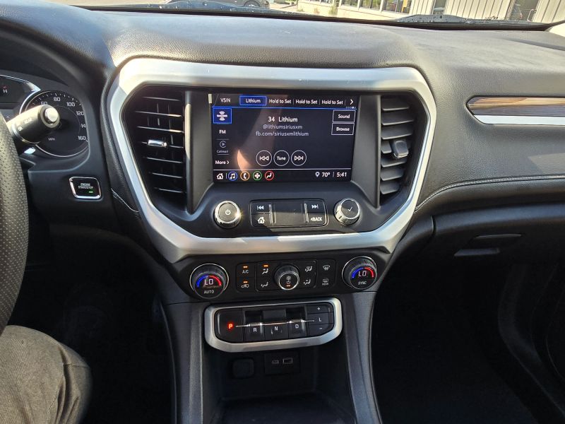 2022 GMC Acadia SLE - Photo 24