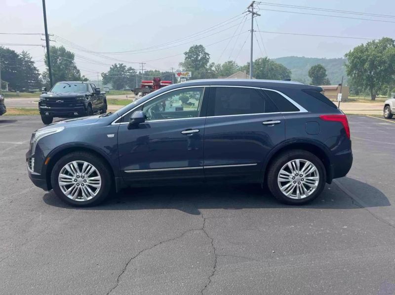 2018 Cadillac XT5 Premium Luxury - Image 2