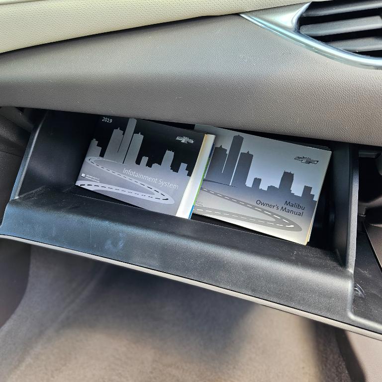2019 Chevrolet Malibu Premier - Photo 19