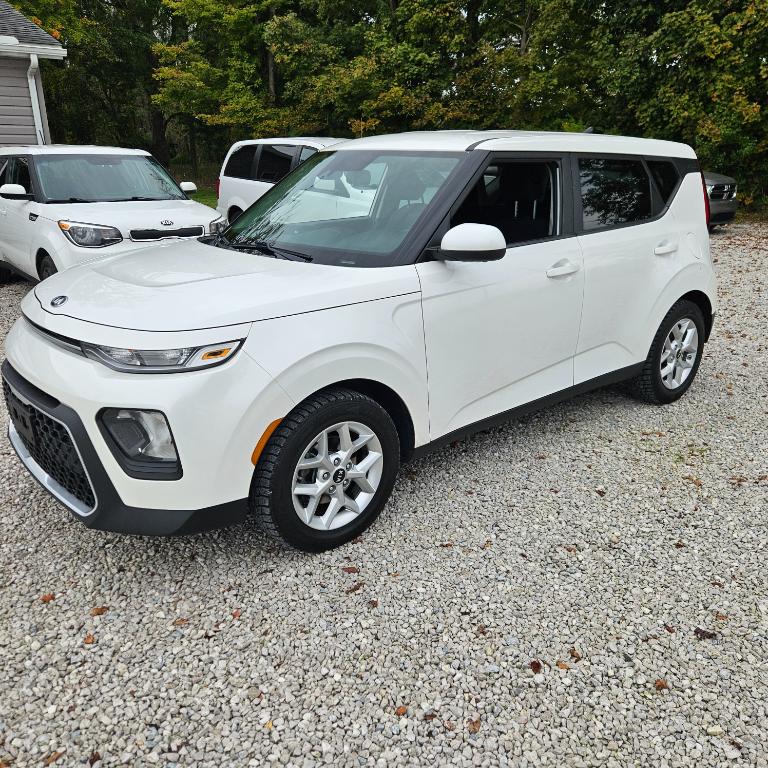 2020 Kia Soul S - Image 2