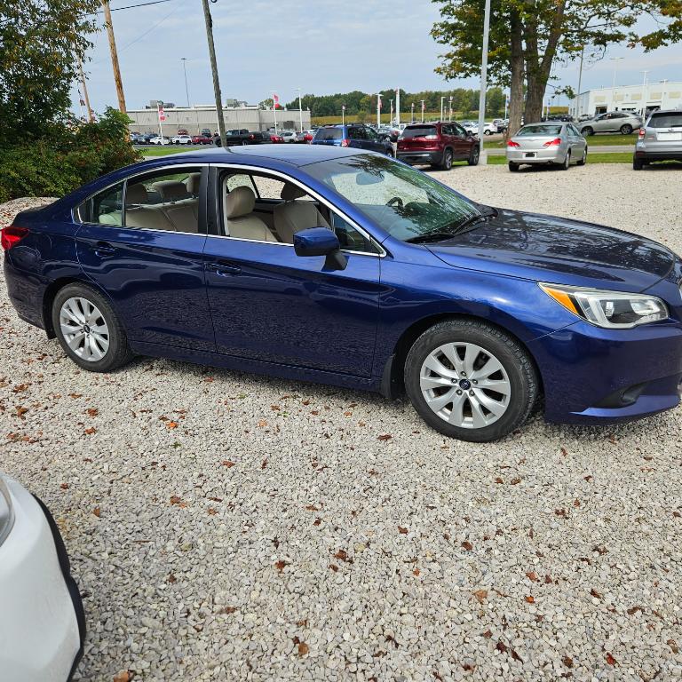 2015 Subaru Legacy 2.5i Premium - Image 4