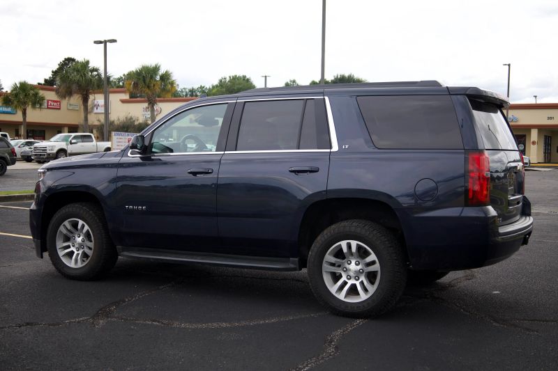2019 Chevrolet Tahoe LT - Image 2