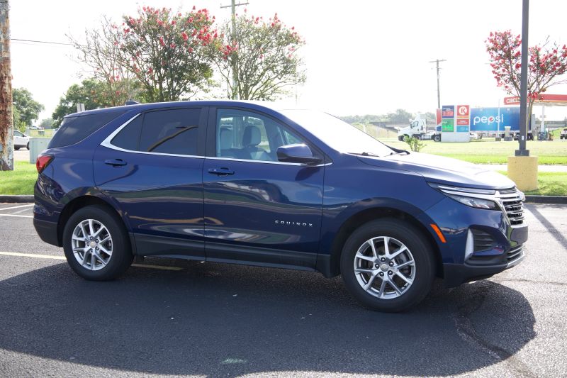 2022 Chevrolet Equinox LT - Main Image