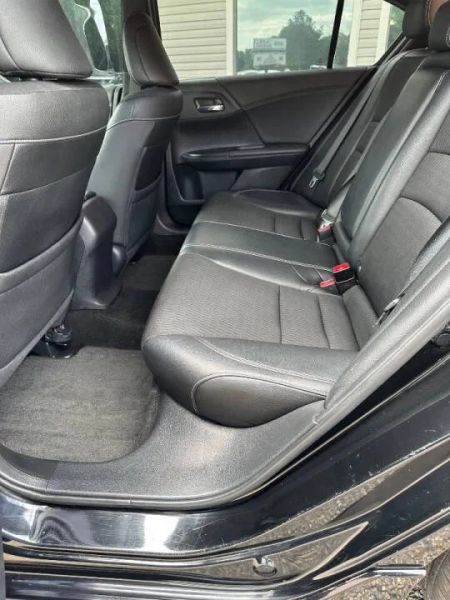 2017 Honda Accord Sport - Image 5