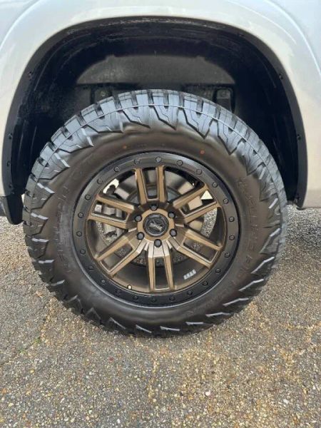 2025 Ram 1500 Laramie - Image 3