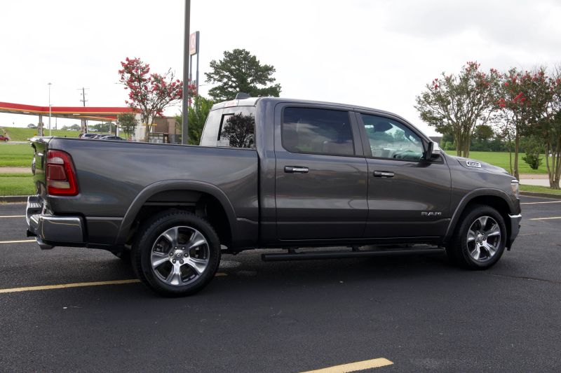 2022 Ram 1500 Laramie - Image 4