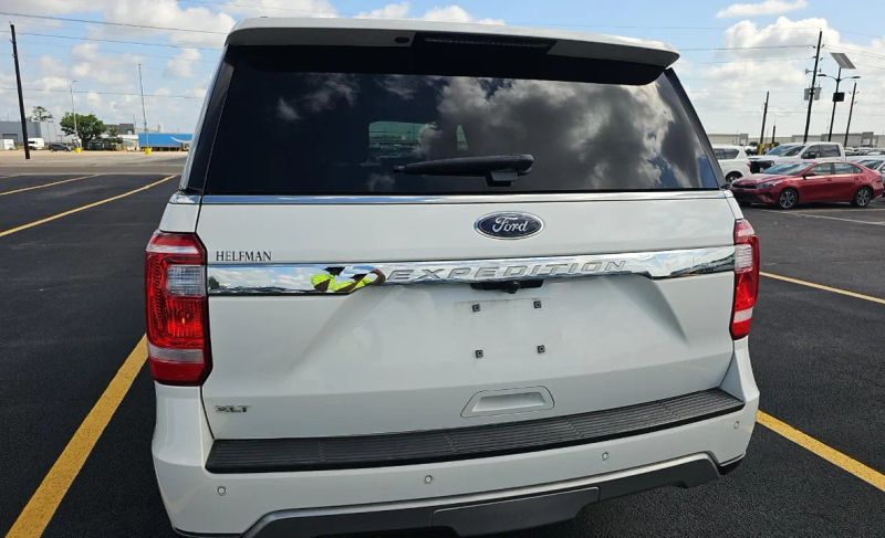 2020 Ford Expedition XLT - Image 4