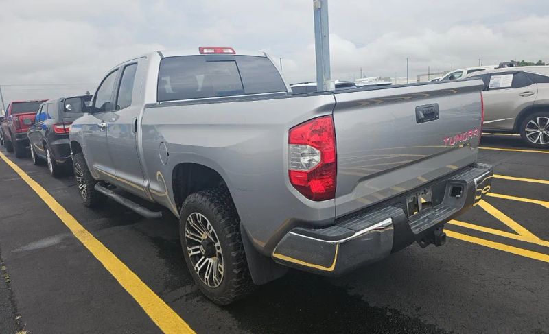 2014 Toyota Tundra SR5 - Image 4