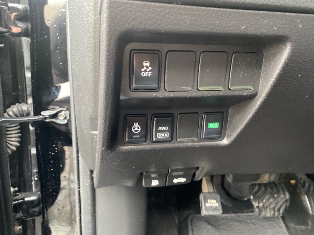 2018 Nissan Rogue Sport SV - Photo 11