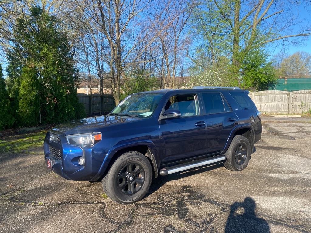 2017 Toyota 4Runner SR5 - Main Image