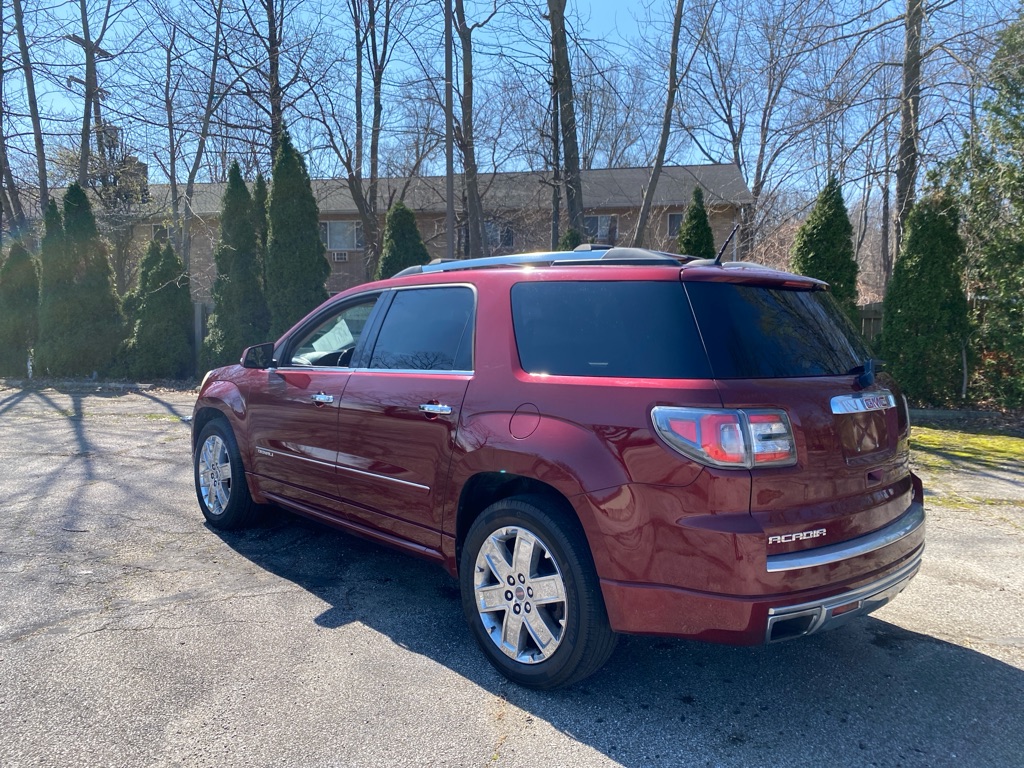 2016 GMC Acadia Denali - Image 3