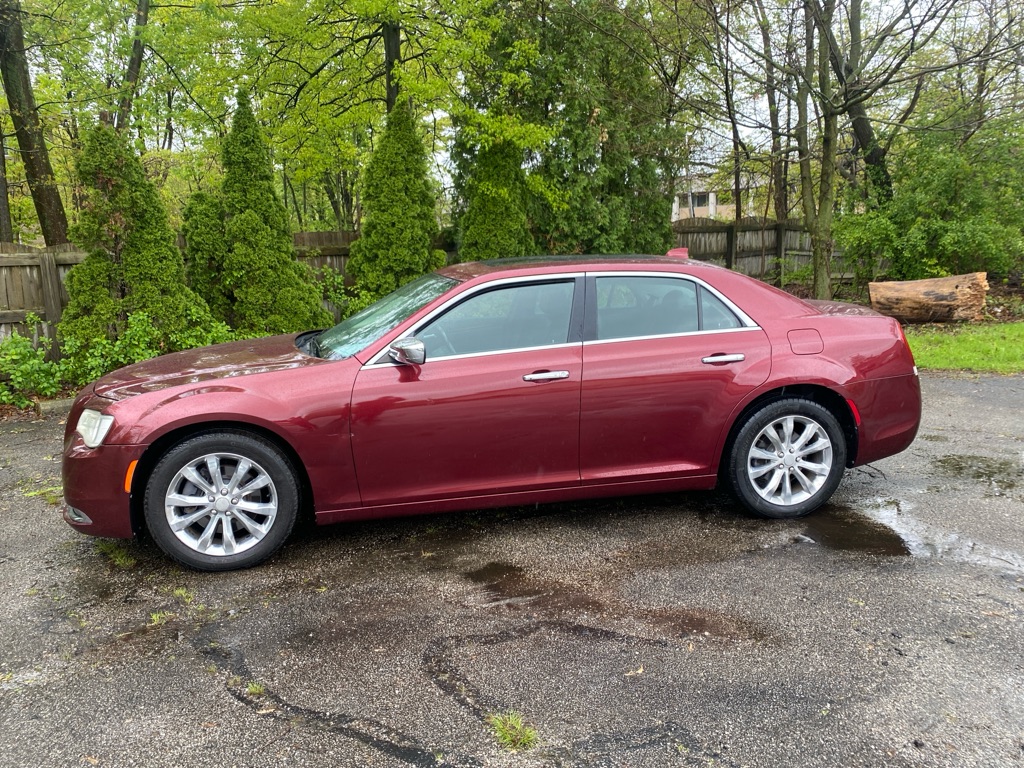 2016 Chrysler 300 C - Image 2