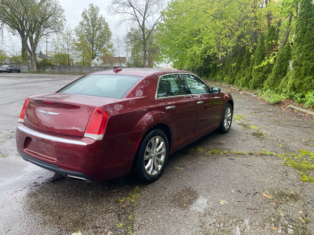 2016 Chrysler 300 C - Image 5