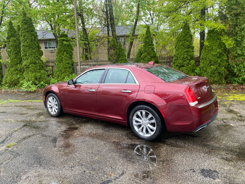 2016 Chrysler 300 C - Image 3