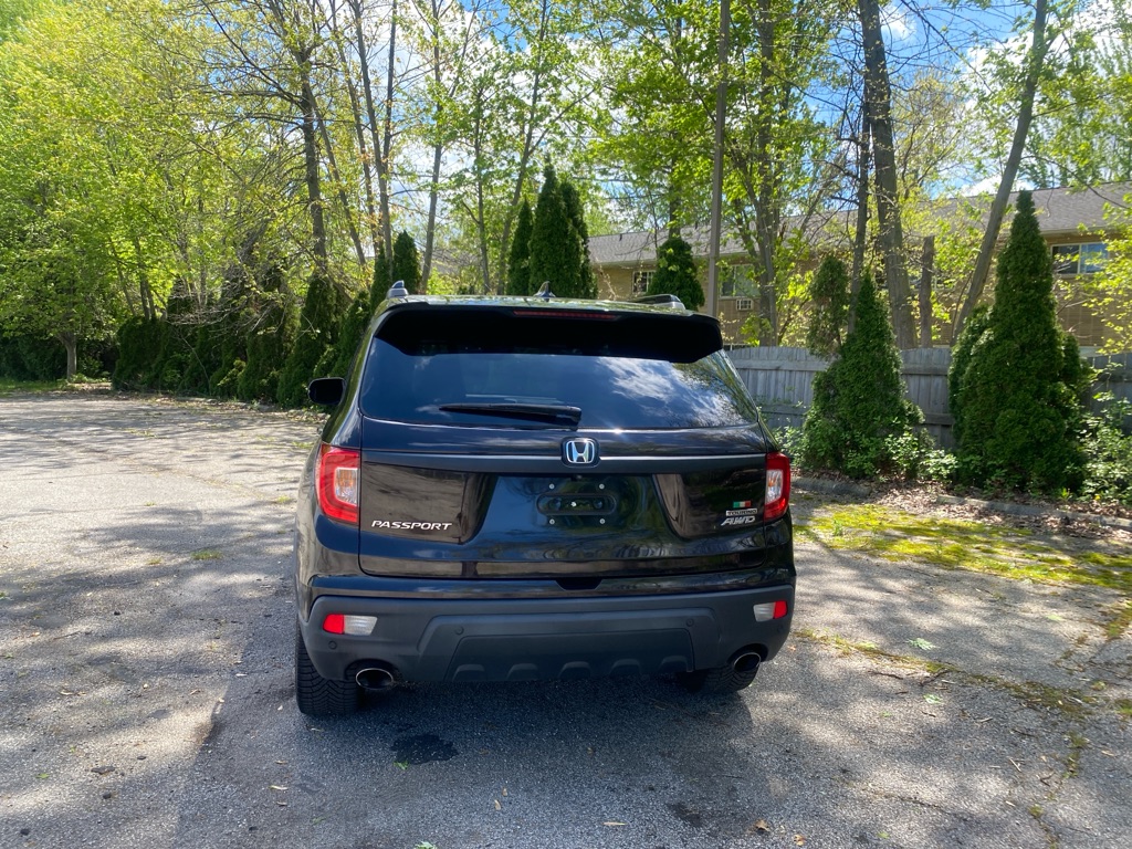 2019 Honda Passport Touring - Image 4