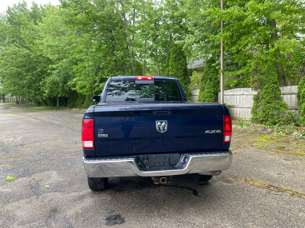 2017 Ram 1500 SLT - Image 4