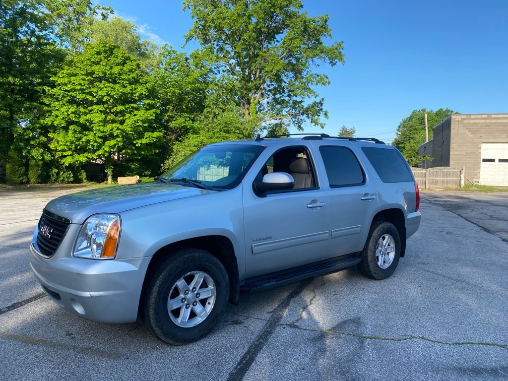 2012 GMC Yukon 4WD SLT's photo
