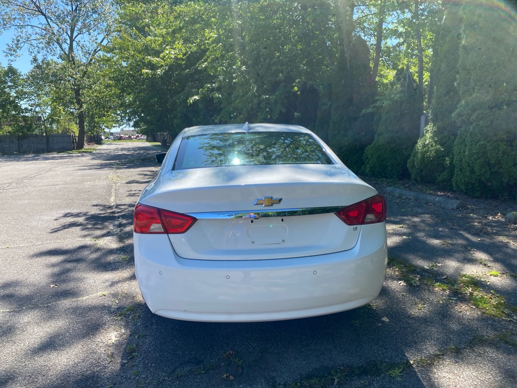 2016 Chevrolet Impala LT - Image 4