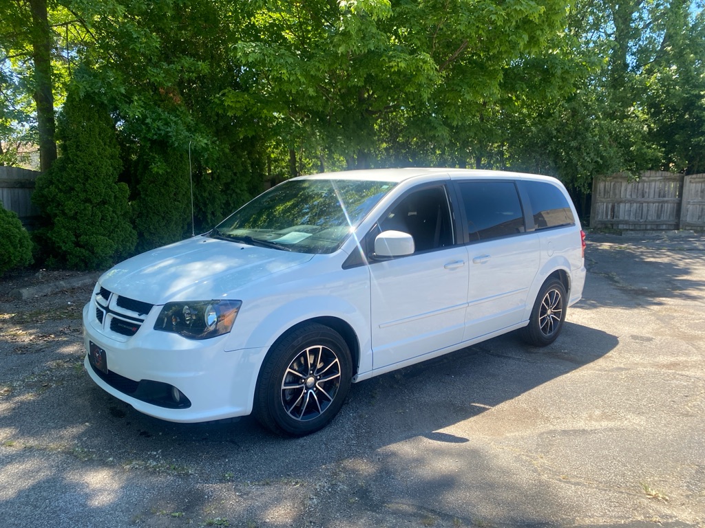 2017 Dodge Grand Caravan GT's photo