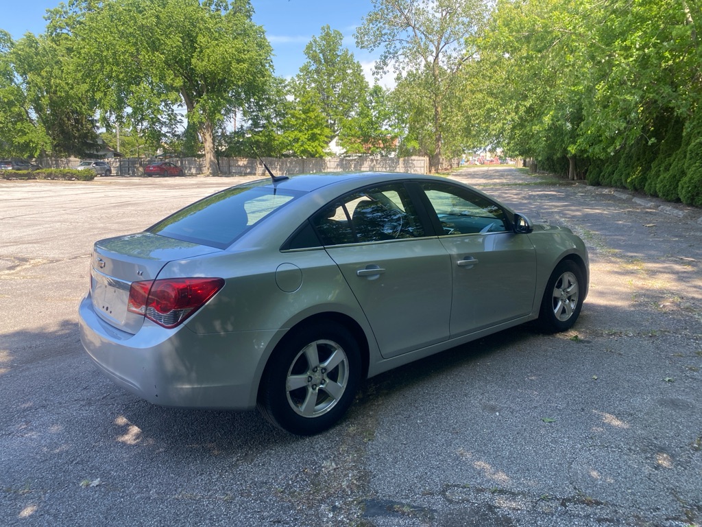 2012 Chevrolet Cruze LT - Image 5