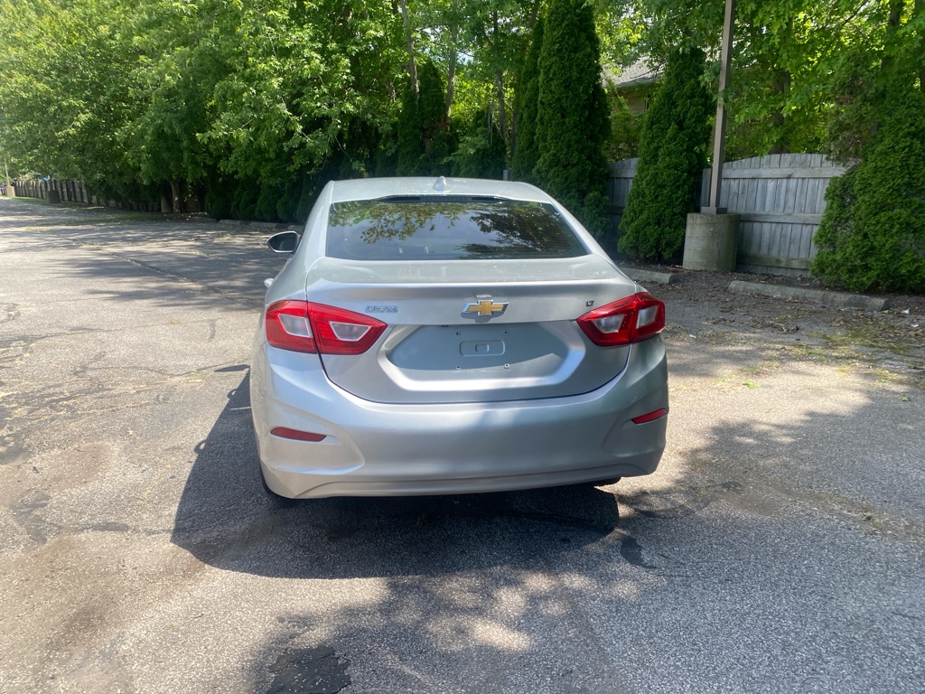 2016 Chevrolet Cruze LT Auto - Image 4